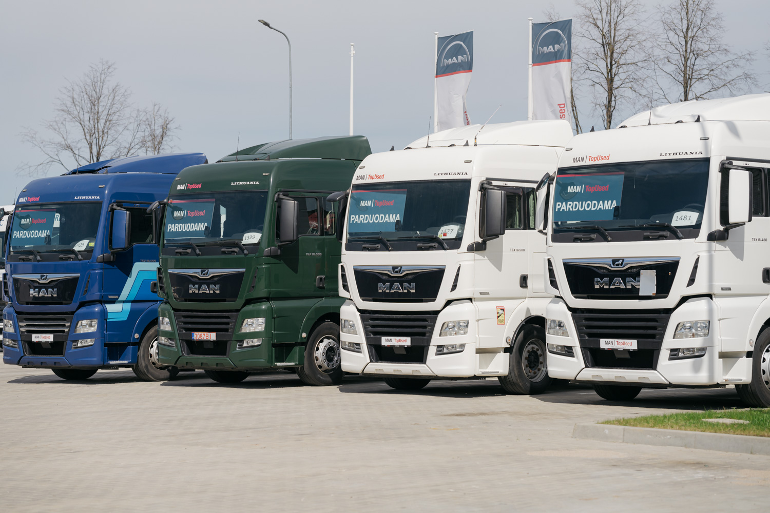 Seeing delays in delivery of new trucks, carriers look for low-mileage transport