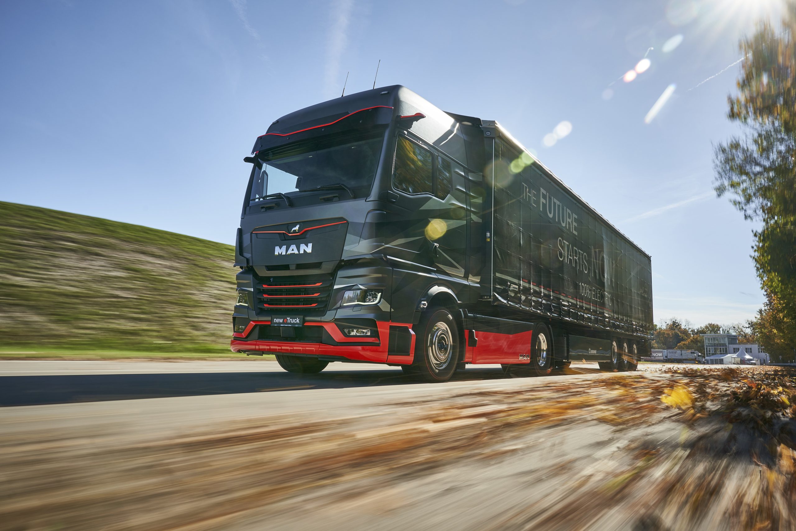 Electrifies long-distance transport, protects the climate and relieves the burden on transport companies: MAN eTruck picks up speed
